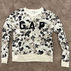 Women’s GAP Rose Floral Print Crewneck Sweatshirt - Medium